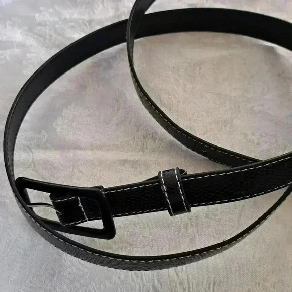 Belt WOMENS BLACK WITH WHITE STITCHES - Picture 2 of 5
